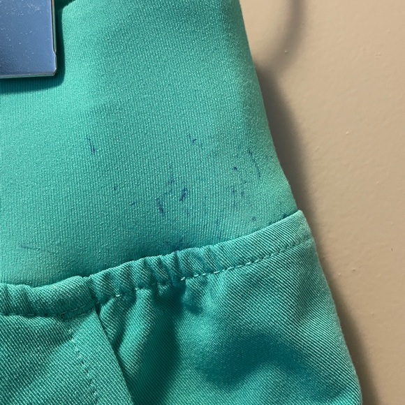 FIGS Scrub Set - Picture 4 of 8